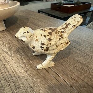 Bird decor. Very sturdy piece